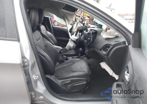 2021 Jeep Cherokee Altitude 4X4 from USA, damaged, VIN 1C4PJMLBXMD148378